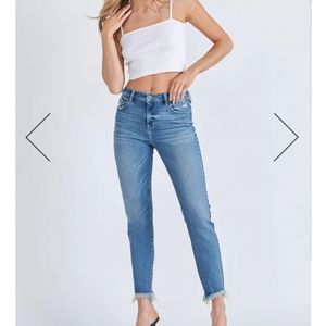 Hidden Brand Frayed hem skinny jean